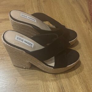Steve Madden Black and Tan Wedge Sandals